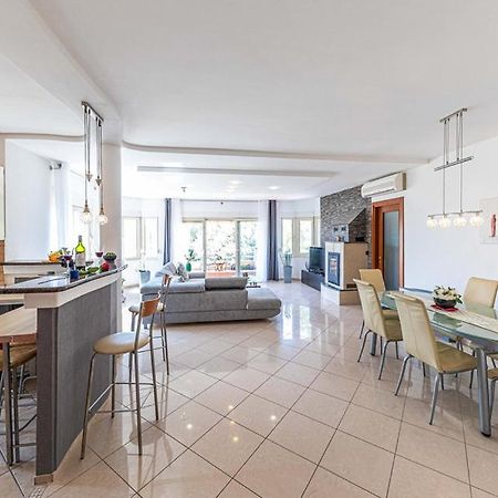 Luksuzna Villa Sa Privatnim Unutarnjim Bazenom Villa Garden Ποντστράνα Εξωτερικό φωτογραφία