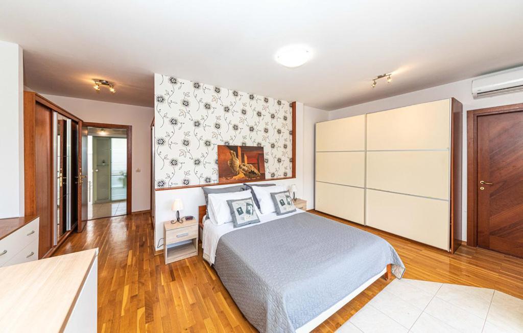 Luksuzna Villa Sa Privatnim Unutarnjim Bazenom Villa Garden Ποντστράνα Εξωτερικό φωτογραφία